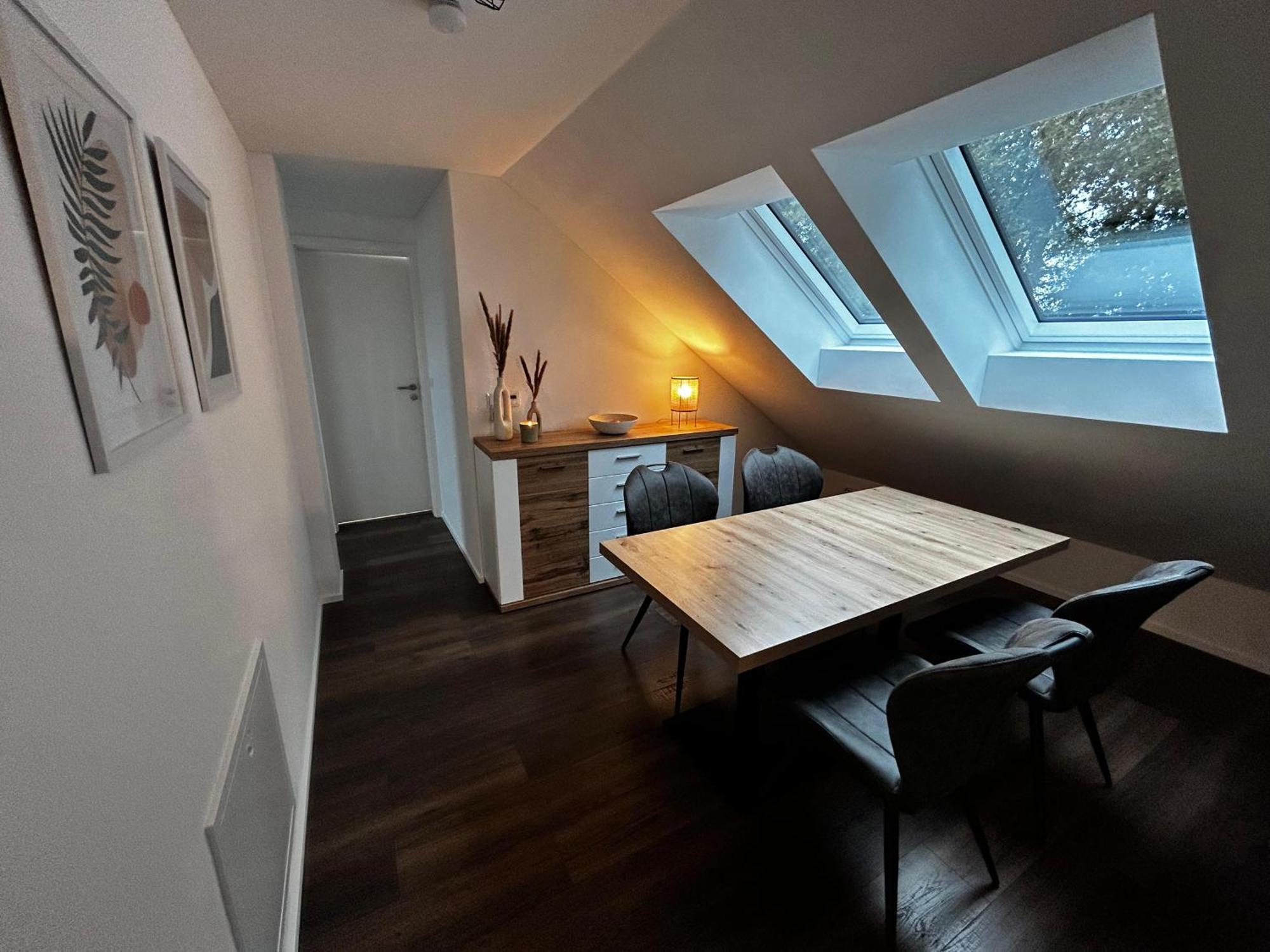 Moderne Ferienwohnung Fuer Familien Im Dachgeschoss Bosau Esterno foto